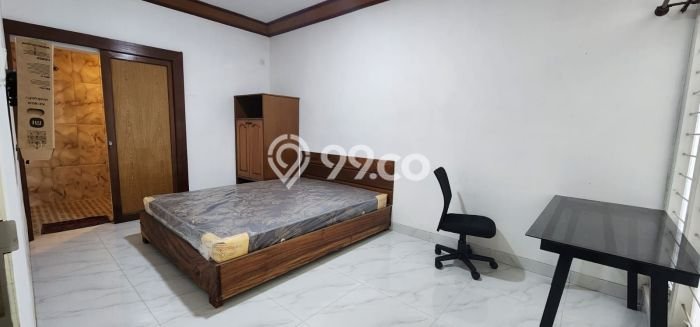 Rumah Mewah LB 750m2 Siap Pakai Desain Elegan di Griya Shanta, Malang Rumah Mewah LB 750m2 Siap Pakai Desain Elegan di Griya Shanta, Malang