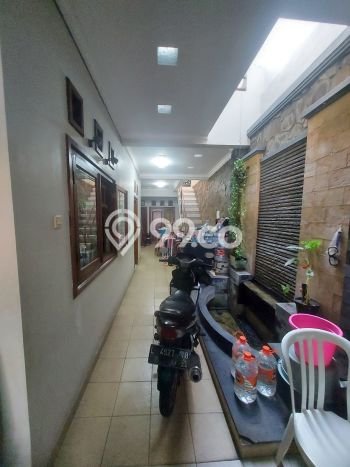 SEGERA MILIKI! Rumah di , Malang, Luas 232m2m² LB 400m2m² SEGERA MILIKI! Rumah di , Malang, Luas 232m2m² LB 400m2m²
