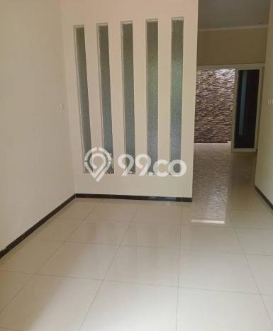 For Sale Rumah 5 Kamar Lokasi Strategis Nyaman dan Strategis di Karangploso For Sale Rumah 5 Kamar Lokasi Strategis Nyaman dan Strategis di Karangploso