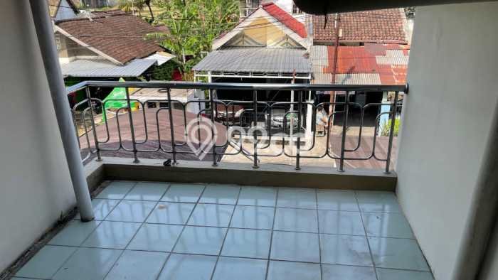 SPECIAL PROPERTY! Rumah di Sukun, Luas 218m2m² Bangunan 350m2m² SPECIAL PROPERTY! Rumah di Sukun, Luas 218m2m² Bangunan 350m2m²