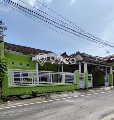 Rumah Modern Cantik 2 KT Siap Huni di Blimbing Rumah Modern Cantik 2 KT Siap Huni di Blimbing