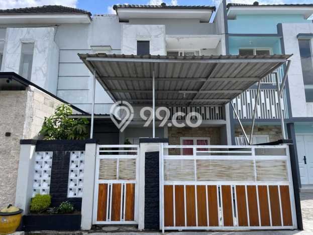 Rumah 3 KT 2 KM Lokasi Strategis di Karangploso, Malang Rumah 3 KT 2 KM Lokasi Strategis di Karangploso, Malang