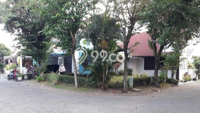 Hunian Elit LB 100m2 Siap Pakai Desain Elegan di Permata Jingga, Malang Hunian Elit LB 100m2 Siap Pakai Desain Elegan di Permata Jingga, Malang