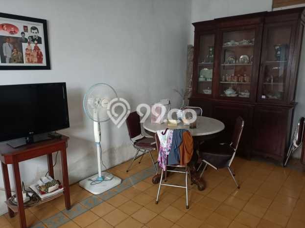 Rumah LT 676m2m² di Pusat Kota Klojen, Malang - Harga Menarik Rumah LT 676m2m² di Pusat Kota Klojen, Malang - Harga Menarik