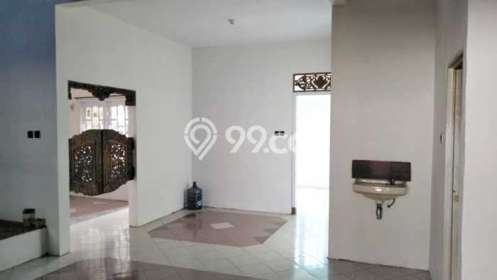 LOKASI PREMIUM! Rumah Strategis area Blimbing, LT 145m2m² Bangunan 130m2m² LOKASI PREMIUM! Rumah Strategis area Blimbing, LT 145m2m² Bangunan 130m2m²