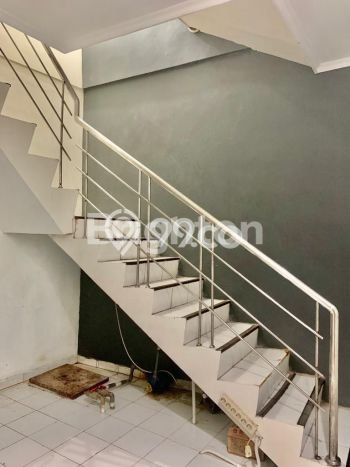 Ruko paling strategis disewakan di Semarang Tengah Semarang Ruko paling strategis disewakan di Semarang Tengah Semarang
