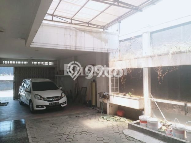 Dijual Rumah Premium dengan Fasilitas Sekitar Komplit di Semarang Tengah, Semarang Dijual Rumah Premium dengan Fasilitas Sekitar Komplit di Semarang Tengah, Semarang