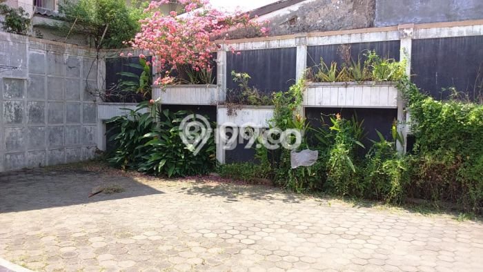 Dijual Rumah Premium dengan Fasilitas Sekitar Komplit di Semarang Tengah, Semarang Dijual Rumah Premium dengan Fasilitas Sekitar Komplit di Semarang Tengah, Semarang