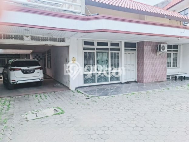 Dijual Rumah Premium dengan Fasilitas Sekitar Komplit di Semarang Tengah, Semarang Dijual Rumah Premium dengan Fasilitas Sekitar Komplit di Semarang Tengah, Semarang