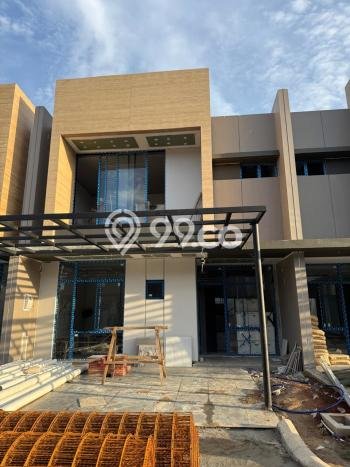 Rumah LT 160m² Semi Furnished di Lokasi Prestisius Pantai Indah Kapuk, Jakarta Utara Rumah LT 160m² Semi Furnished di Lokasi Prestisius Pantai Indah Kapuk, Jakarta Utara