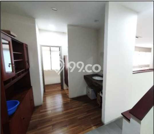 LOKASI PREMIUM! Ruko di Kebon Jeruk, Luas 313m2m², Jalan Utama, Kawasan Bisnis LOKASI PREMIUM! Ruko di Kebon Jeruk, Luas 313m2m², Jalan Utama, Kawasan Bisnis