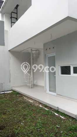 Dijual Hunian Rumah Nyaman 4 Kamar di Cisaranten, Bandung Dijual Hunian Rumah Nyaman 4 Kamar di Cisaranten, Bandung