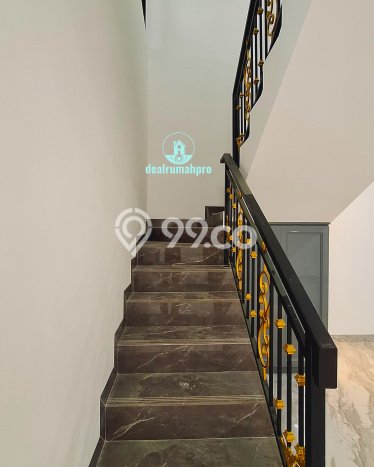 Rumah Elit LB 350m2 Siap Pakai Desain Elegan di Sektor 9-Bintaro, Tangerang Selatan Rumah Elit LB 350m2 Siap Pakai Desain Elegan di Sektor 9-Bintaro, Tangerang Selatan