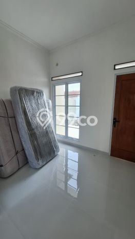 Rumah Strategis Minimalis Lb 70m2 di Pondok Aren, Tangerang Selatan Rumah Strategis Minimalis Lb 70m2 di Pondok Aren, Tangerang Selatan