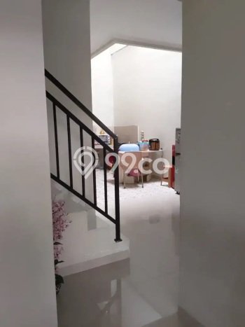 Rumah Lokasi Strategis area Cireundeu, Tangerang, Luas 106m² LB 96m² Rumah Lokasi Strategis area Cireundeu, Tangerang, Luas 106m² LB 96m²