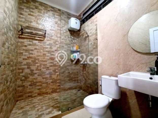 Kesempatan Investasi di Serpong Utara, Dekat Kawasan Komersial, Tangerang Selatan - 3 Kamar Tidur Kesempatan Investasi di Serpong Utara, Dekat Kawasan Komersial, Tangerang Selatan - 3 Kamar Tidur