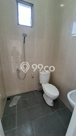 Rumah Strategis Minimalis Lb 70m2 di Pondok Aren, Tangerang Selatan Rumah Strategis Minimalis Lb 70m2 di Pondok Aren, Tangerang Selatan