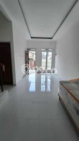 Rumah Strategis Minimalis Lb 70m2 di Pondok Aren, Tangerang Selatan Rumah Strategis Minimalis Lb 70m2 di Pondok Aren, Tangerang Selatan
