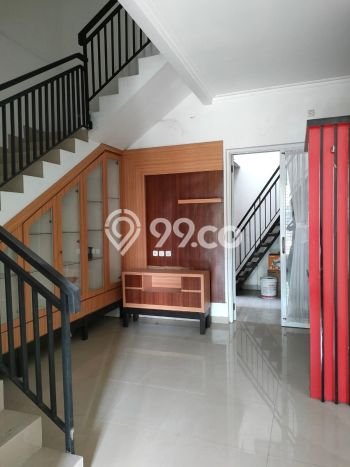 Hunian Mewah LB 155m2 Siap Pakai Desain Elegan di Cawang, Jakarta Timur Hunian Mewah LB 155m2 Siap Pakai Desain Elegan di Cawang, Jakarta Timur