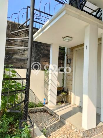 Hunian Mewah LB 155m2 Siap Pakai Desain Elegan di Cawang, Jakarta Timur Hunian Mewah LB 155m2 Siap Pakai Desain Elegan di Cawang, Jakarta Timur