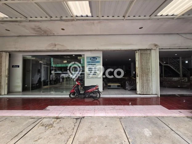Lokasi Strategis! Dijual Komersial Bisnis di Kota Kudus, Kabupaten Kudus Kondisi Bagus Lokasi Strategis! Dijual Komersial Bisnis di Kota Kudus, Kabupaten Kudus Kondisi Bagus
