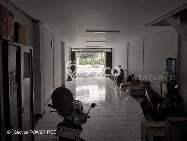 Unit Ruko Paling Strategis di Kebayoran Lama Jakarta Selatan dengan LB 283m2 Unit Ruko Paling Strategis di Kebayoran Lama Jakarta Selatan dengan LB 283m2