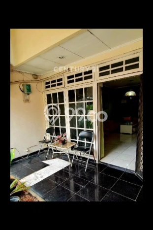 Ready to Use! Premium House LT 149m2 Desain Elegan di Pondok Indah Ready to Use! Premium House LT 149m2 Desain Elegan di Pondok Indah