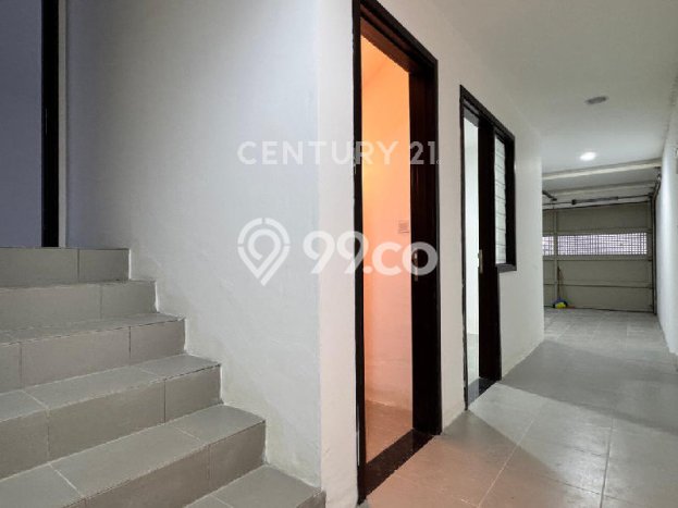 Rumah Luxury Modern Tanpa Renovasi di Pantai Indah Kapuk Jakarta Utara Rumah Luxury Modern Tanpa Renovasi di Pantai Indah Kapuk Jakarta Utara