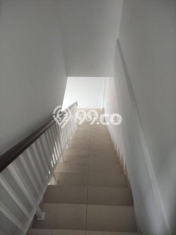 Ruko Dijual di Jakarta Barat LT 77m2 & LB 325m2 Lokasi Terbaik! Ruko Dijual di Jakarta Barat LT 77m2 & LB 325m2 Lokasi Terbaik!