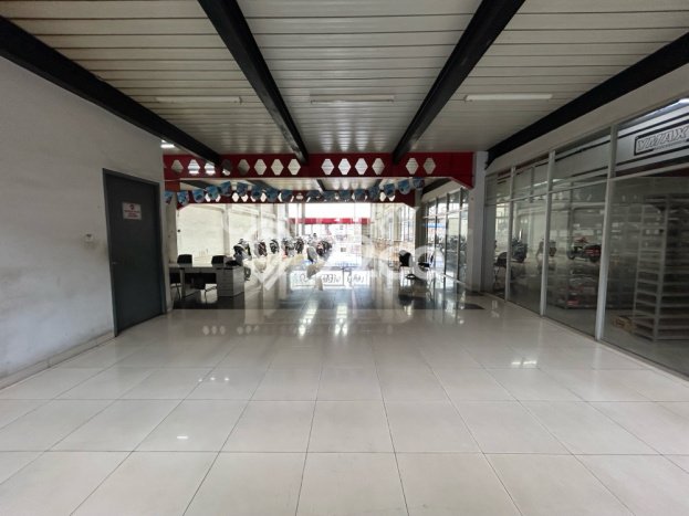 Kantor Bagus Dijual LB 1350m2 Lokasi Strategis Tangerang Area Cocok untuk Berbisnis Kantor Bagus Dijual LB 1350m2 Lokasi Strategis Tangerang Area Cocok untuk Berbisnis