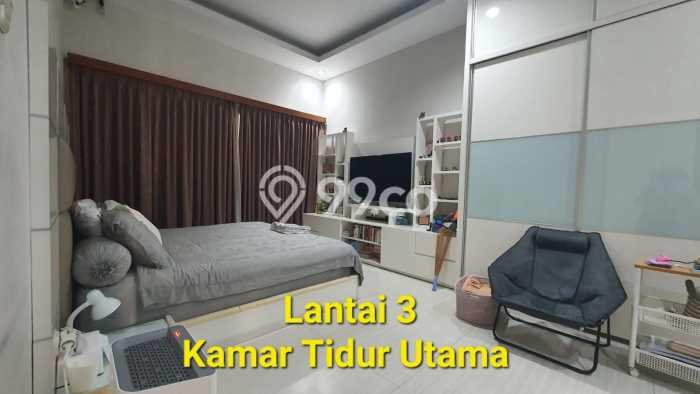 Dijual Rumah Mewah Elegan Dengan View Eksklusif di Pluit, Jakarta Utara Dijual Rumah Mewah Elegan Dengan View Eksklusif di Pluit, Jakarta Utara
