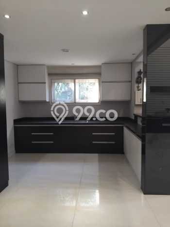 Rumah sewa siap pakai 5 KT di Pantai Indah Kapuk, Jakarta Utara Rumah sewa siap pakai 5 KT di Pantai Indah Kapuk, Jakarta Utara