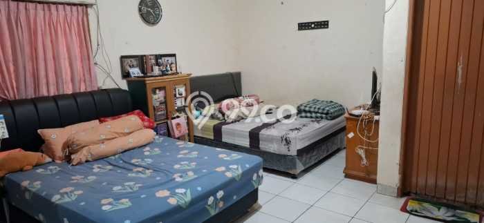 Lokasi terbaik! Rumah siap pakai disewakan di Duri Kosambi LB 150m2 Lokasi terbaik! Rumah siap pakai disewakan di Duri Kosambi LB 150m2