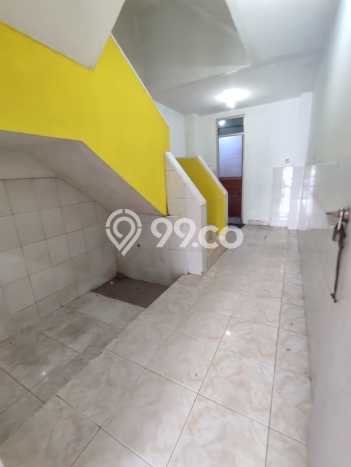 Disewakan Ruko di Kawasan Ramai Otista Luas 100m2 Disewakan Ruko di Kawasan Ramai Otista Luas 100m2