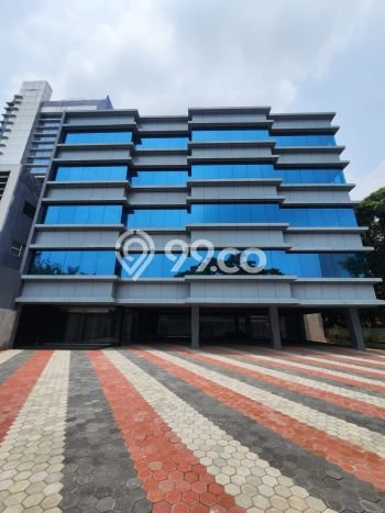 Gudang Dijual di Prime Area Jakarta Selatan Luas 2750m2 Gudang Dijual di Prime Area Jakarta Selatan Luas 2750m2