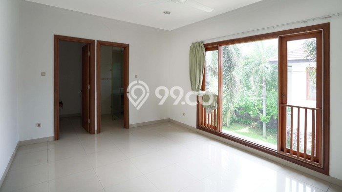 Sewa Rumah Strategis di Pejaten LT 800m2 / LB 500m2 Kondisi Bagus Sewa Rumah Strategis di Pejaten LT 800m2 / LB 500m2 Kondisi Bagus
