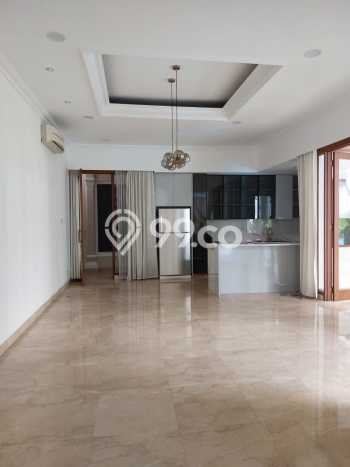 Rumah Kondisi Baik Disewakan di Pondok Indah, Jakarta Selatan LT 460m2, LB 320m2 Rumah Kondisi Baik Disewakan di Pondok Indah, Jakarta Selatan LT 460m2, LB 320m2