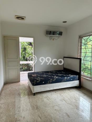 Disewakan! Rumah 4 Kamar Tidur &
5 Kamar Mandi di Pondok Indah, Jakarta Selatan Disewakan! Rumah 4 Kamar Tidur &
5 Kamar Mandi di Pondok Indah, Jakarta Selatan