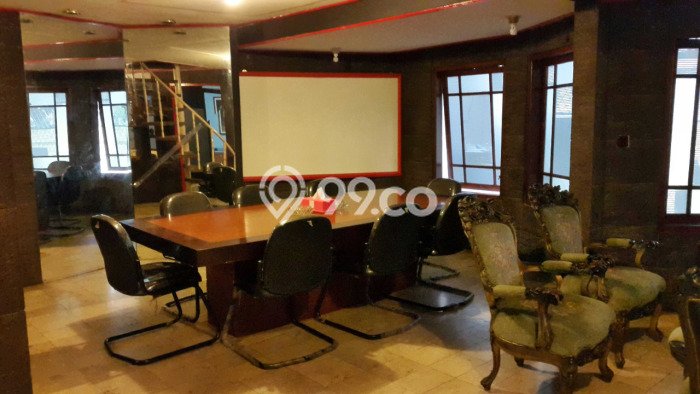 Rumah LT 510m² Lokasi Asri di Tebet, Jakarta Selatan Rumah LT 510m² Lokasi Asri di Tebet, Jakarta Selatan