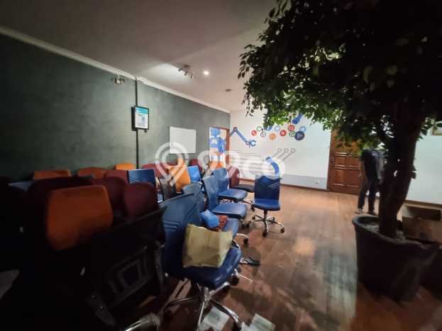 Kantor For Rent Kawasan Tebet, Luas 800m², Area Strategis, Ready Usaha Kantor For Rent Kawasan Tebet, Luas 800m², Area Strategis, Ready Usaha