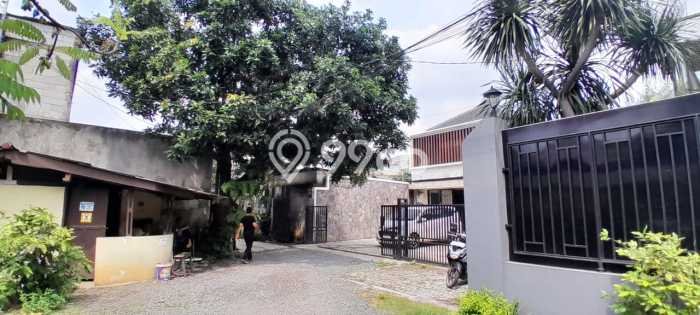 Rumah Sewa Jakarta Selatan LT 250m2 LB 300m2 Area Duren Tiga Rumah Sewa Jakarta Selatan LT 250m2 LB 300m2 Area Duren Tiga