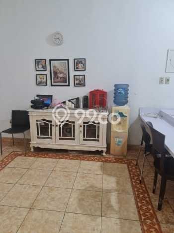 NEW LISTING! Rumah Strategis di Tanjung Barat, LT 300m² LB 400m² NEW LISTING! Rumah Strategis di Tanjung Barat, LT 300m² LB 400m²