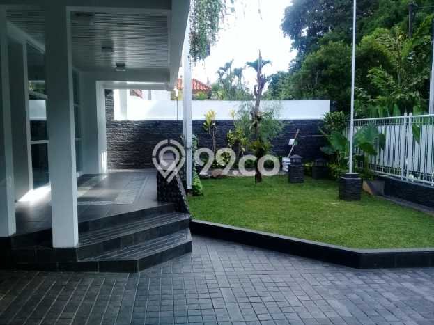 Hunian Minimalis Untuk Disewakan di Pondok Indah Jakarta Selatan 4 KT & 3 KM Hunian Minimalis Untuk Disewakan di Pondok Indah Jakarta Selatan 4 KT & 3 KM