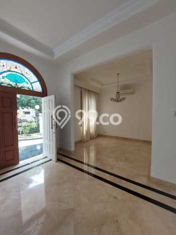 Rumah Kondisi Baik Disewakan di Pondok Indah, Jakarta Selatan LT 460m2, LB 320m2 Rumah Kondisi Baik Disewakan di Pondok Indah, Jakarta Selatan LT 460m2, LB 320m2