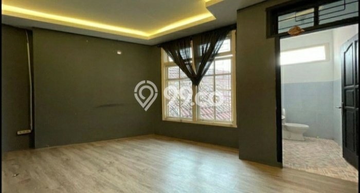 Ruko For Rent di Cipete, Luas 200m², Lokasi Komersial, Jalan Strategis Ruko For Rent di Cipete, Luas 200m², Lokasi Komersial, Jalan Strategis