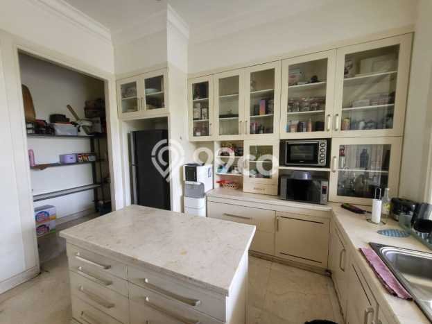 HUNIAN PILIHAN! Rumah kawasan Kemang, 3 KM, Area Strategis, Luas 500m² Bangunan 600m² HUNIAN PILIHAN! Rumah kawasan Kemang, 3 KM, Area Strategis, Luas 500m² Bangunan 600m²