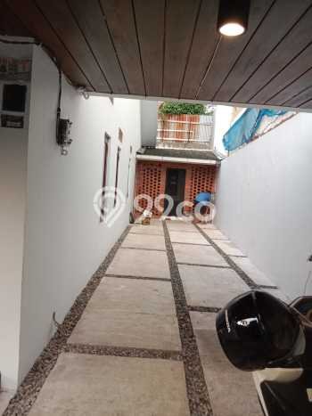 Jarang Ada! Rumah Sewa 2 Kamar Nyaman Siap Huni Pejompongan Jarang Ada! Rumah Sewa 2 Kamar Nyaman Siap Huni Pejompongan
