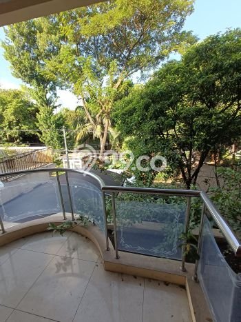 Jual Murah Rumah dengan 4 Kamar Tidur dan 4 Kamar Mandi di Kawasan Kebayoran Baru, Jakarta Selatan Jual Murah Rumah dengan 4 Kamar Tidur dan 4 Kamar Mandi di Kawasan Kebayoran Baru, Jakarta Selatan