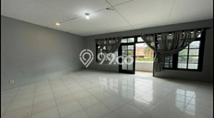 Ruko For Rent di Cipete, Luas 200m², Lokasi Komersial, Jalan Strategis Ruko For Rent di Cipete, Luas 200m², Lokasi Komersial, Jalan Strategis