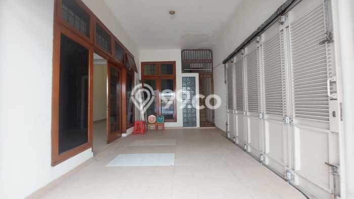 Rumah di Tebet, 5 KT, View Indah, LT 398m² LB 425m² Rumah di Tebet, 5 KT, View Indah, LT 398m² LB 425m²